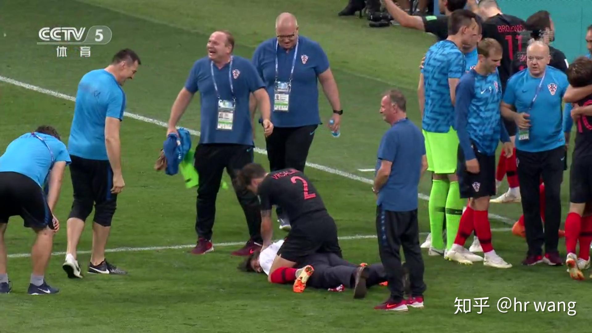 韩国队逆转英格兰队，奥恰洛夫统治全场