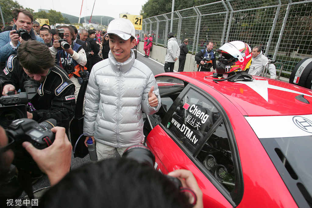 迈凯伦逆转威廉姆斯，周冠宇高光表现