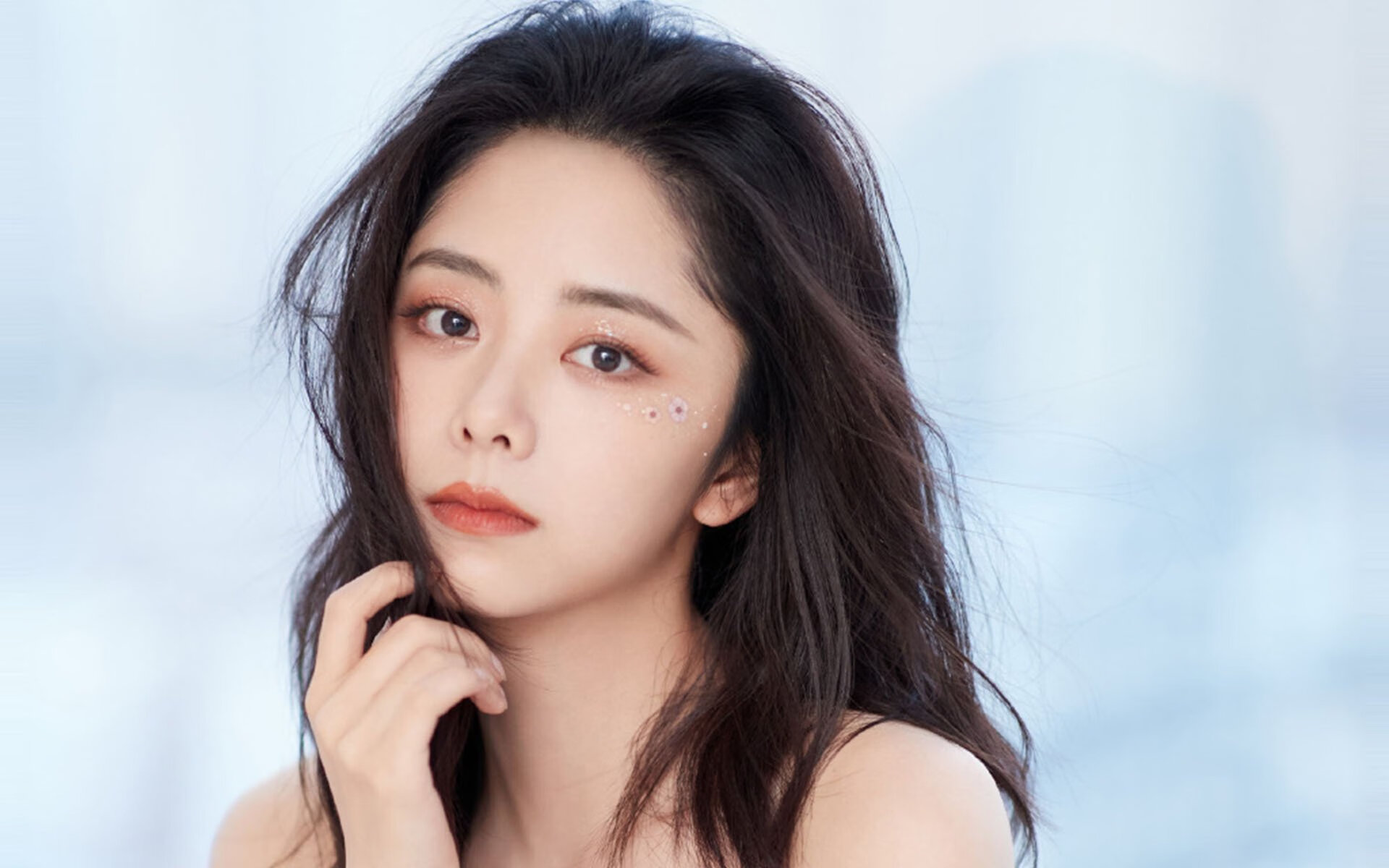 看到这个组合时，我立刻意识到，仅仅描述一场轻取和一位关键先生是不够的。真正的唯一性在于，这并非我们期待中的剧本