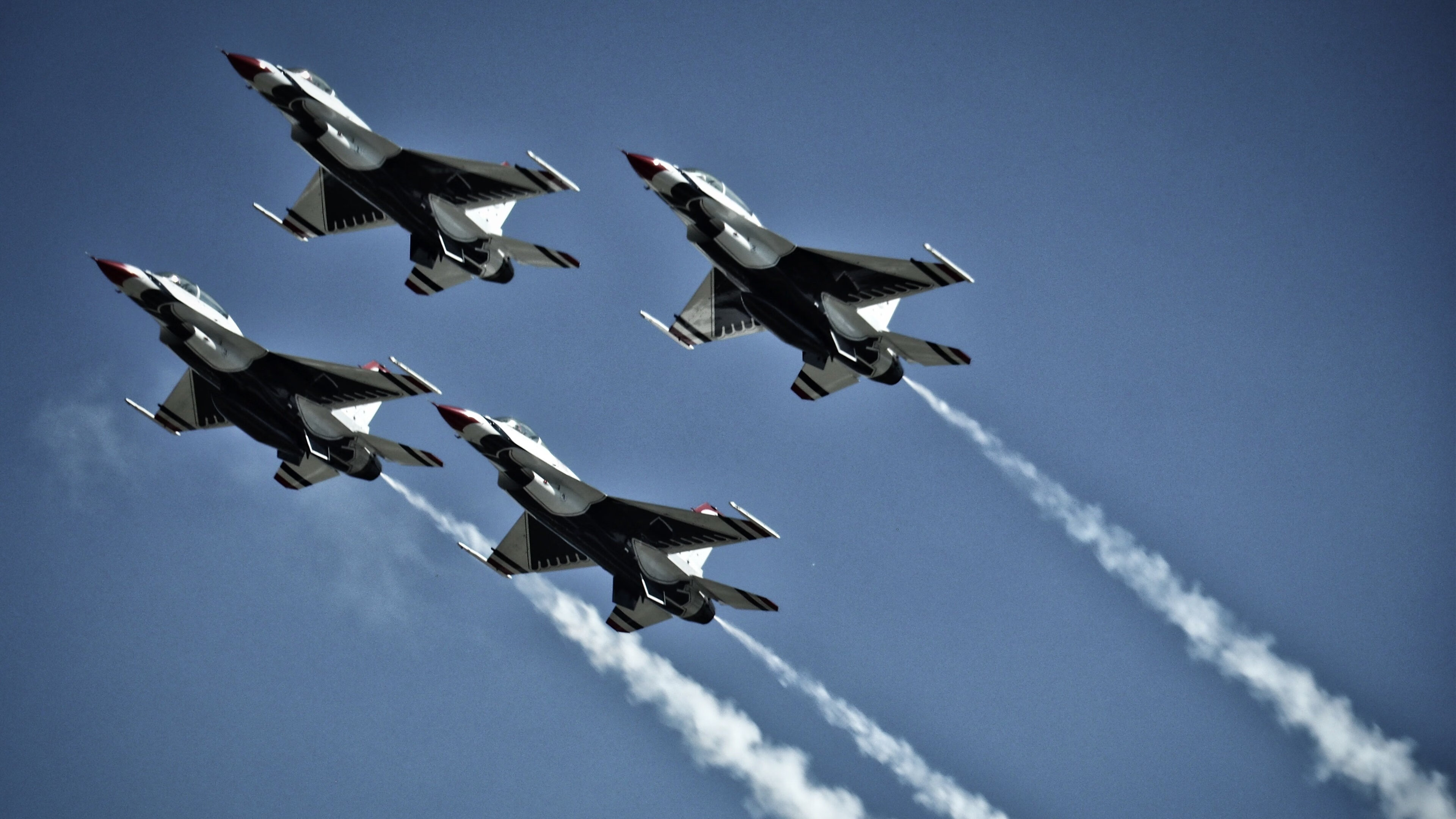 从安第斯山巅坠落的水晶，布雷默在智利对阵洪都拉斯的一击中定义永恒